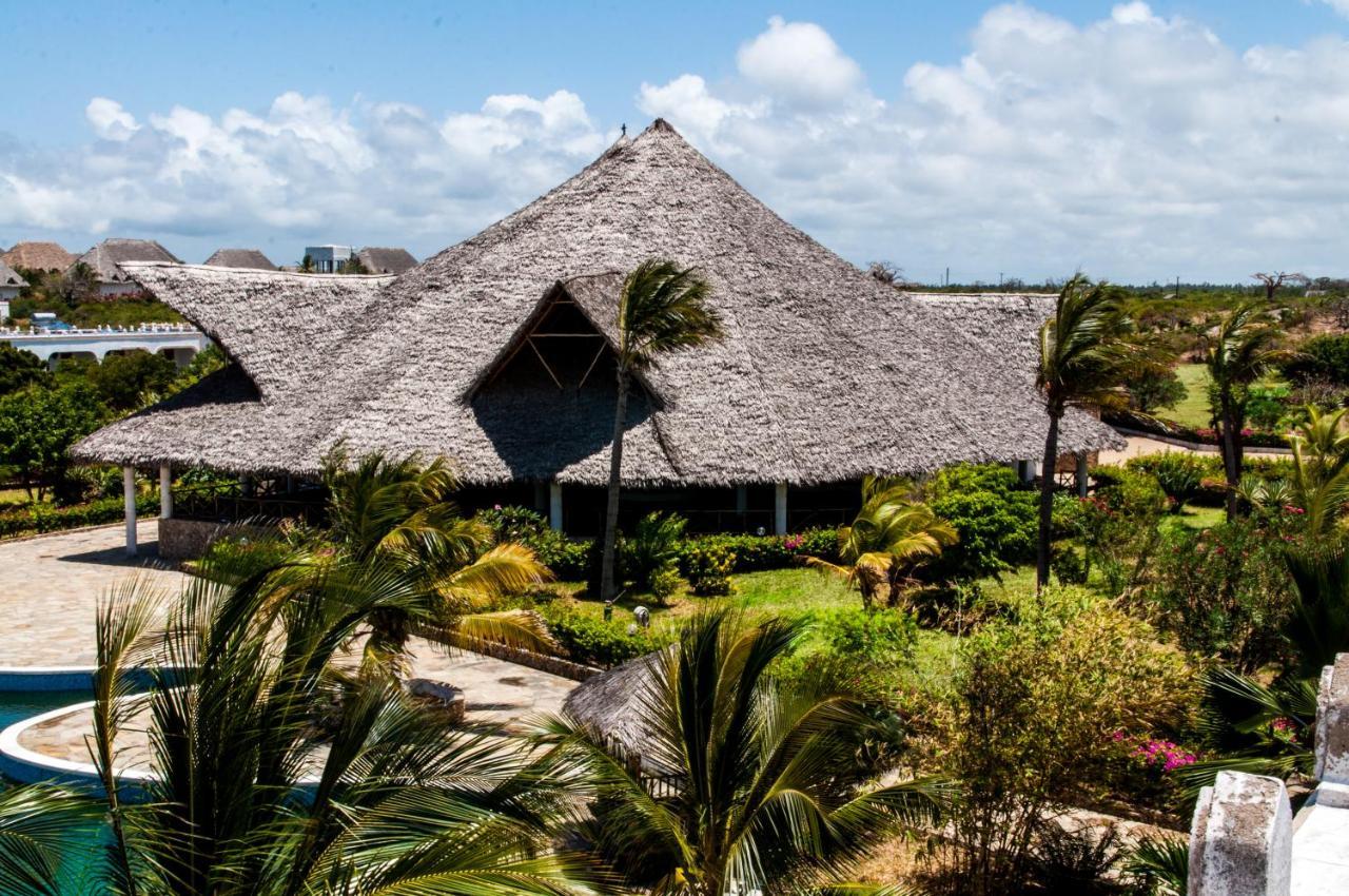Twiga Beach Resort & Spa Watamu Exteriér fotografie