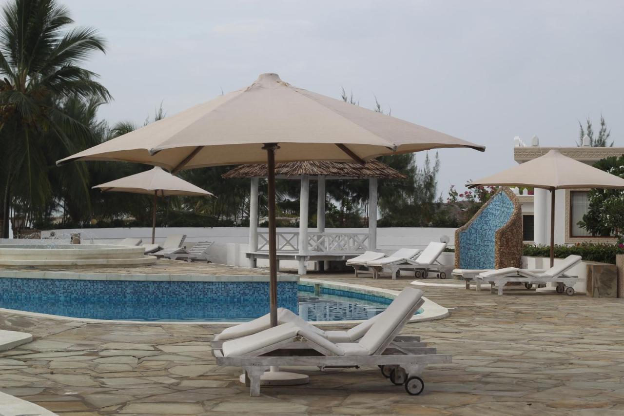 Twiga Beach Resort & Spa Watamu Exteriér fotografie